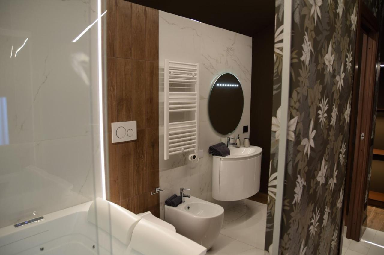Rebecca House Suites Катанія Екстер'єр фото
